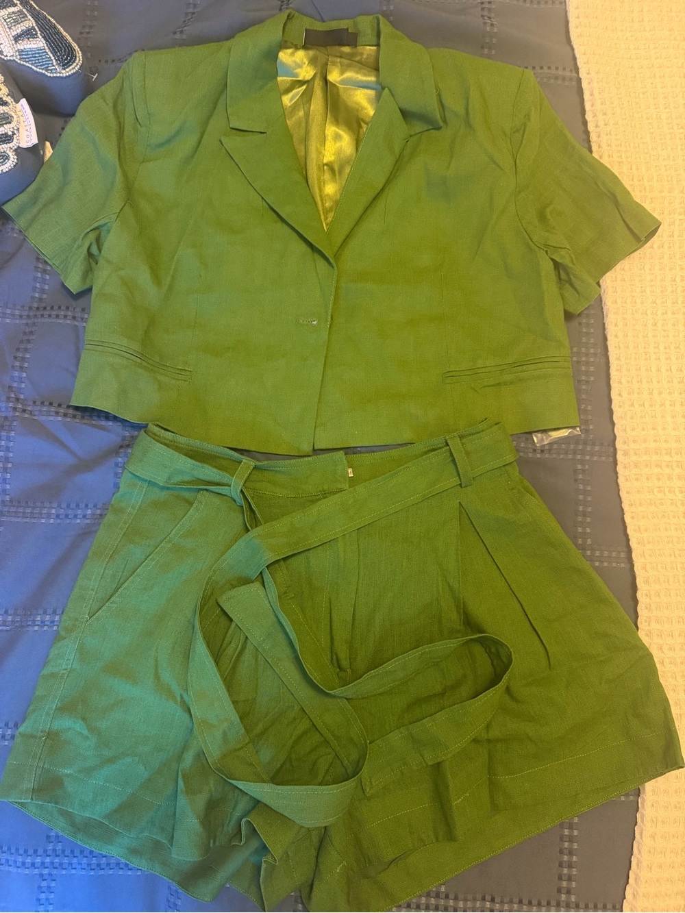 Vici  Green Short Sleeve Crop Blazer with High-Waist Shorts linen set